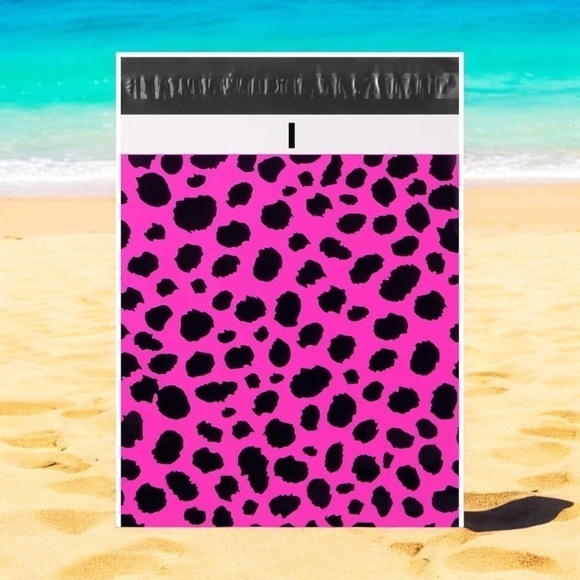 Other - (10) 10x13 Cheetah Poly Mailers